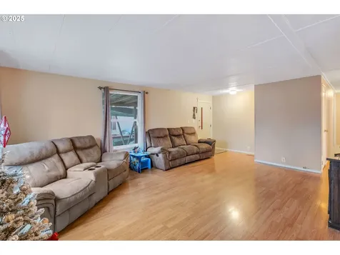 1005 Ferry Street Dayton OR 97114