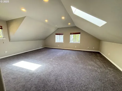 5687 Ridgetop Court Lake Oswego OR 97035