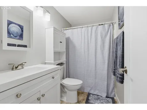16411 NE 33rd Street Vancouver WA 98682