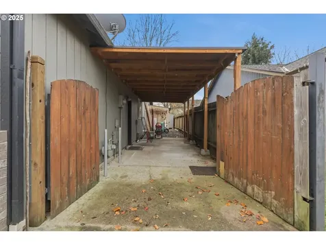 16411 NE 33rd Street Vancouver WA 98682