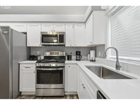 16411 NE 33rd Street Vancouver WA 98682