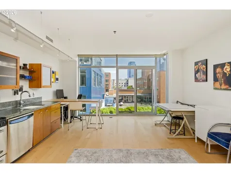 1221 SW 10th Avenue Portland OR 97205