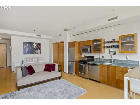 1221 SW 10th Avenue Portland OR 97205