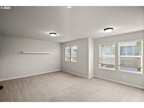 10410 NW 307th Avenue North Plains OR 97133