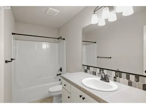 10410 NW 307th Avenue North Plains OR 97133