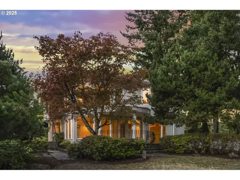 2983 SW Canterbury Lane Portland OR 97205