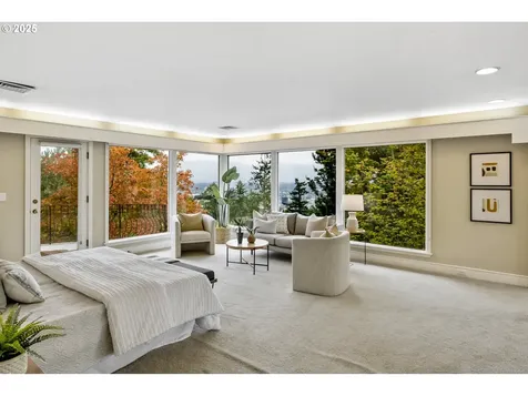 2983 SW Canterbury Lane Portland OR 97205