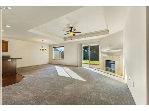 128 Lillian Court SE Salem OR 97306
