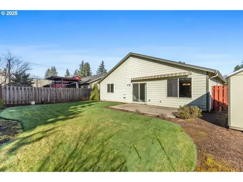 128 Lillian Court SE Salem OR 97306