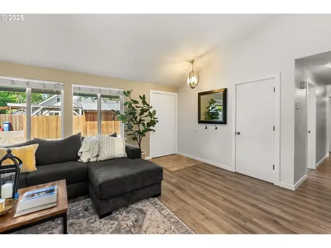 1699 Norkenzie Road Eugene OR 97401