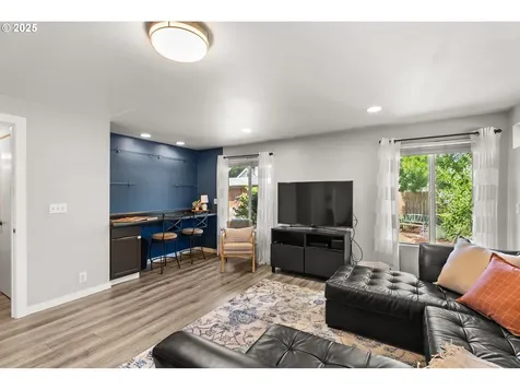 1699 Norkenzie Road Eugene OR 97401
