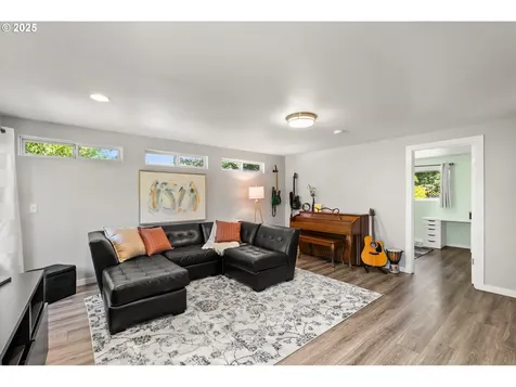 1699 Norkenzie Road Eugene OR 97401