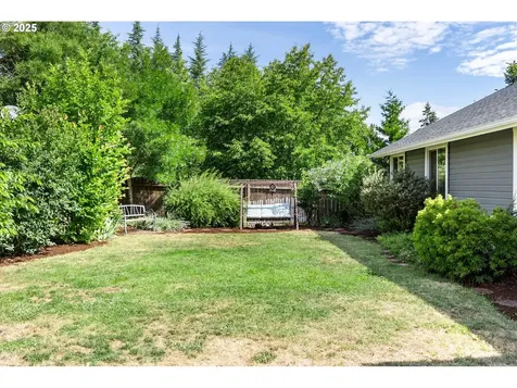 1699 Norkenzie Road Eugene OR 97401