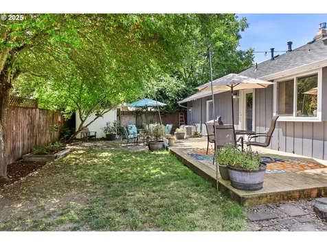 1699 Norkenzie Road Eugene OR 97401
