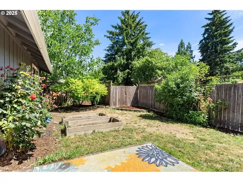 1699 Norkenzie Road Eugene OR 97401