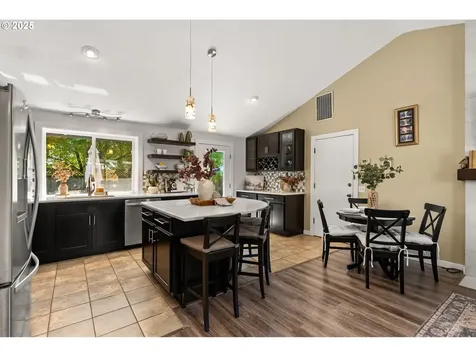 1699 Norkenzie Road Eugene OR 97401
