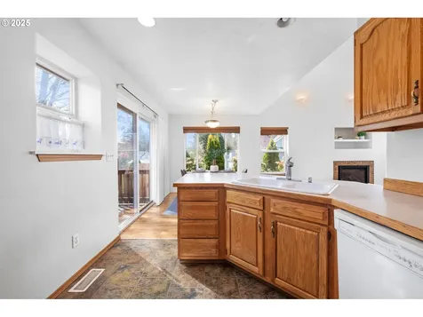 1536 6th Street Astoria OR 97103