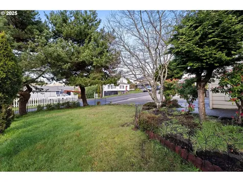 1536 6th Street Astoria OR 97103