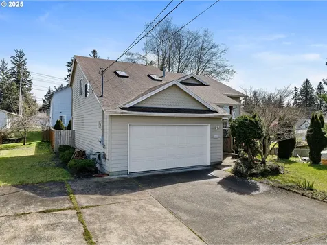 1536 6th Street Astoria OR 97103