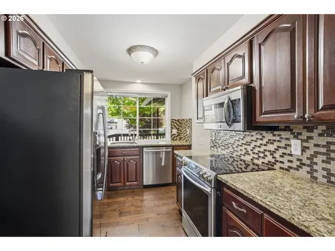 8416 SW Iroquois Drive Tualatin OR 97062