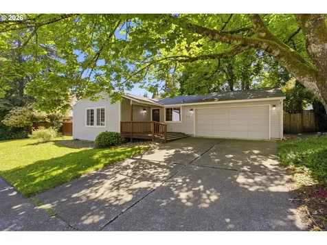 8416 SW Iroquois Drive Tualatin OR 97062