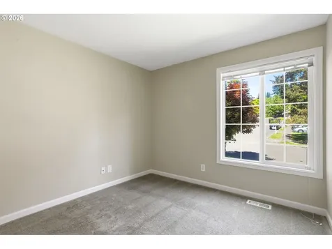 8416 SW Iroquois Drive Tualatin OR 97062