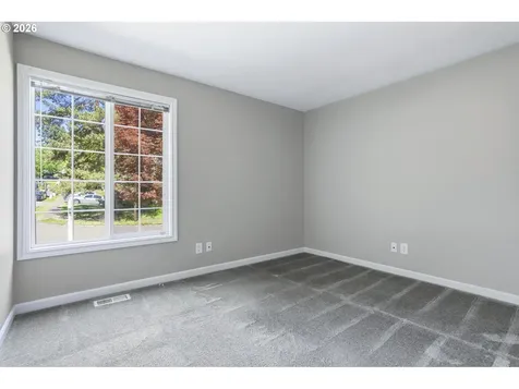 8416 SW Iroquois Drive Tualatin OR 97062