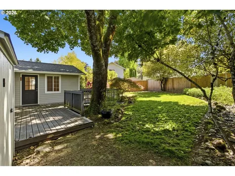 8416 SW Iroquois Drive Tualatin OR 97062