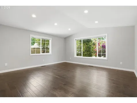 8416 SW Iroquois Drive Tualatin OR 97062