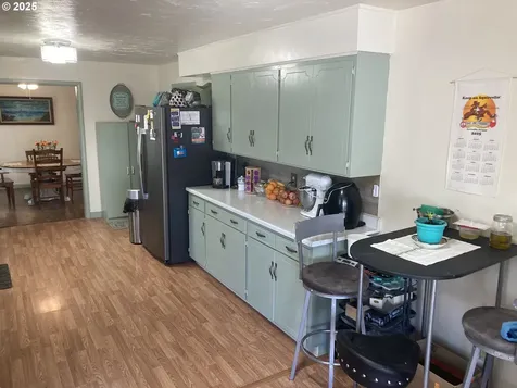 750 Lasalle Street Harrisburg OR 97446