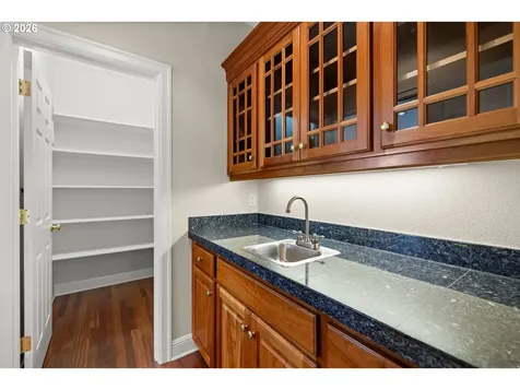2037 NW Woodrose Drive Portland OR 97229