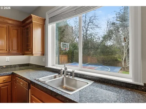 2037 NW Woodrose Drive Portland OR 97229