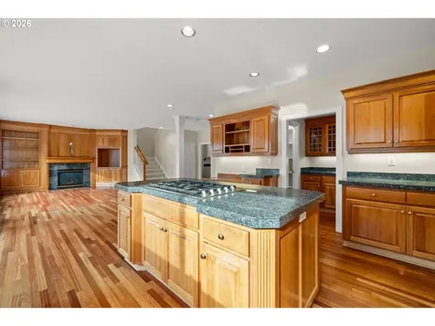 2037 NW Woodrose Drive Portland OR 97229