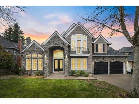 2037 NW Woodrose Drive Portland OR 97229