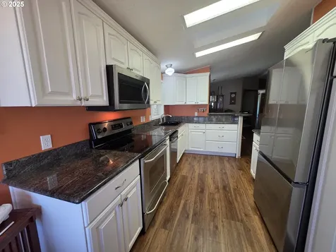 4401 Settlers Loop Forest Grove OR 97116