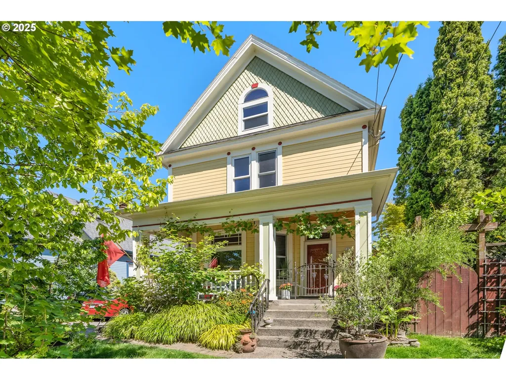 123 NE Graham Street Portland OR 97212