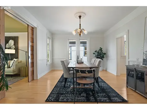 123 NE Graham Street Portland OR 97212