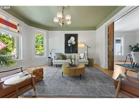 123 NE Graham Street Portland OR 97212
