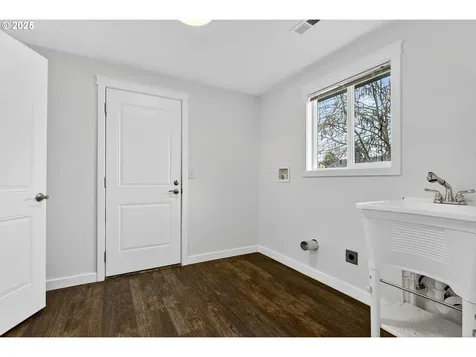 1100 S Ivy Street Cornelius OR 97113