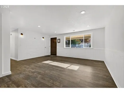 1100 S Ivy Street Cornelius OR 97113