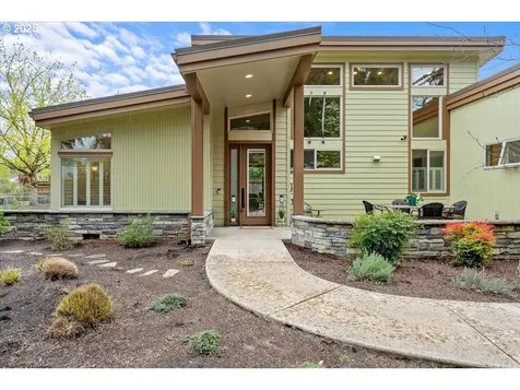 1017 NE 152nd Avenue Portland OR 97230