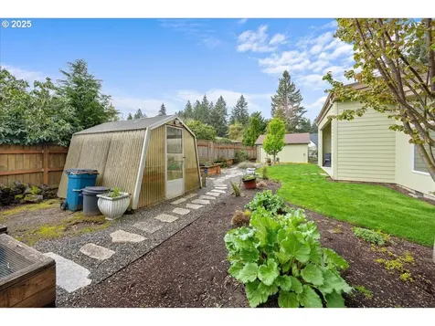 1017 NE 152nd Avenue Portland OR 97230