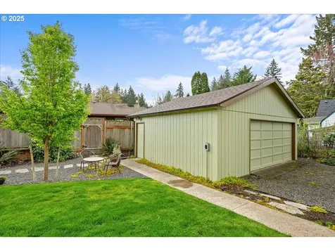 1017 NE 152nd Avenue Portland OR 97230