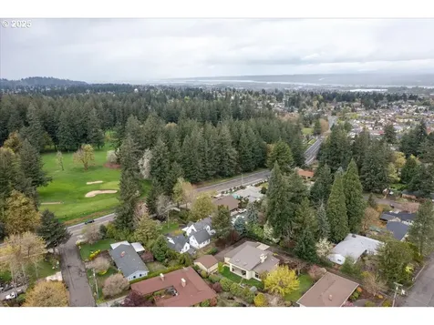 1017 NE 152nd Avenue Portland OR 97230