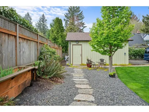 1017 NE 152nd Avenue Portland OR 97230
