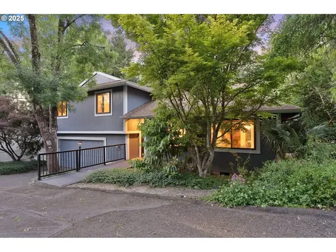 9809 SW Quail Post Road Portland OR 97219