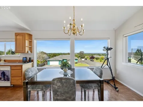 805 Lisa Place Coos Bay OR 97420