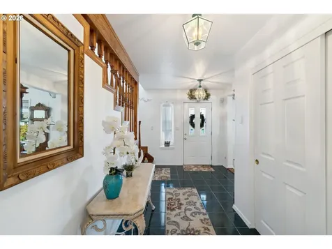 805 Lisa Place Coos Bay OR 97420