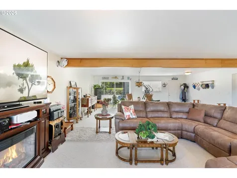 805 Lisa Place Coos Bay OR 97420