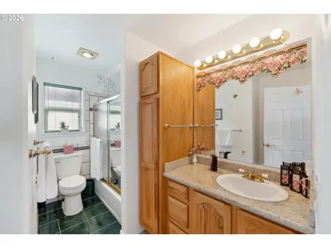 805 Lisa Place Coos Bay OR 97420